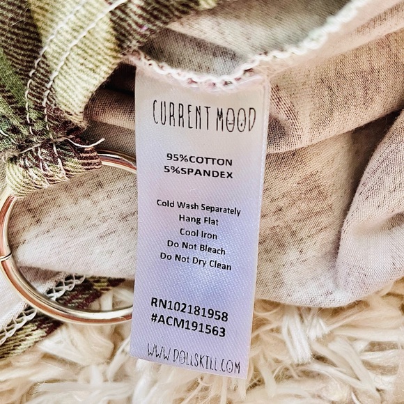 💔SOLD💔 Current Mood O Ring Plaid Crop Top - Picture 5 of 7